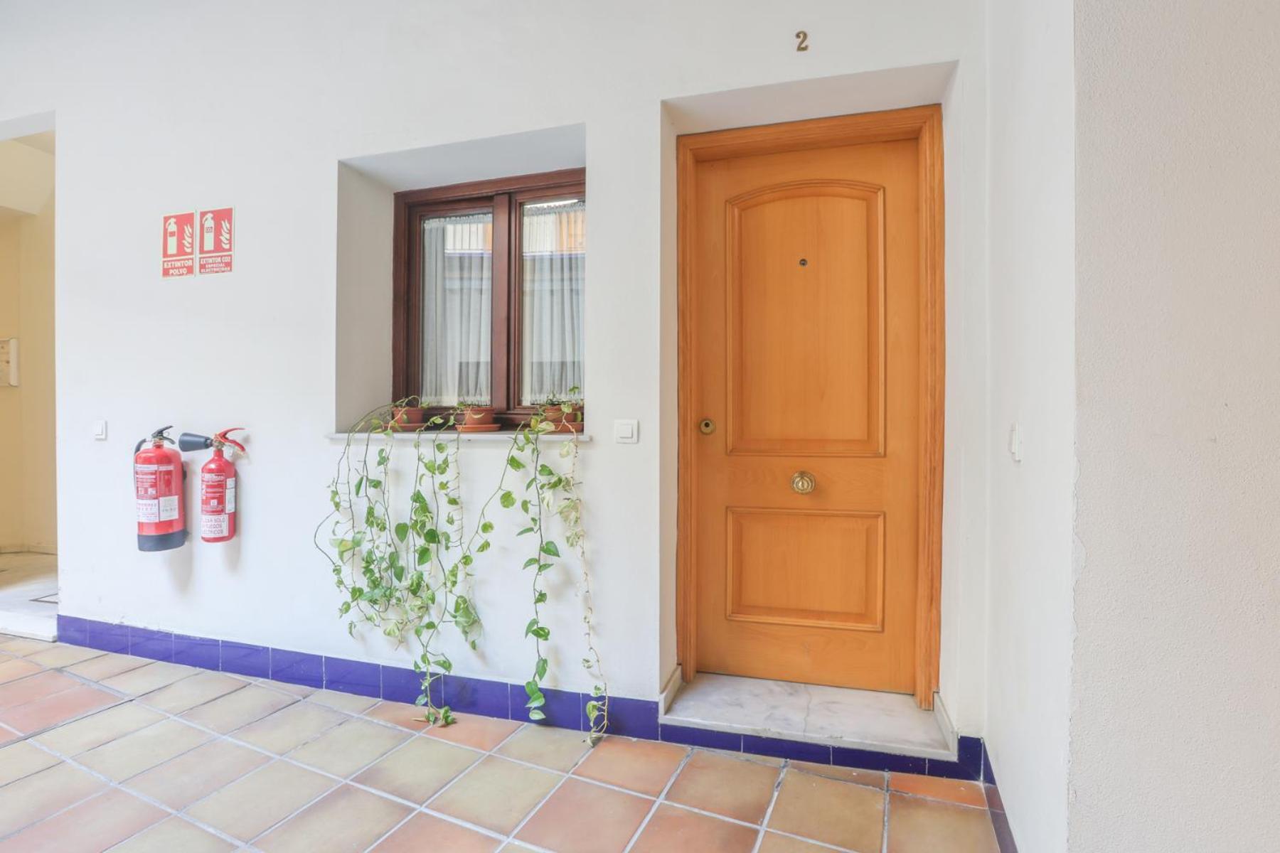 Galindo Center Premium Suites, Free Parking Seville Exterior photo